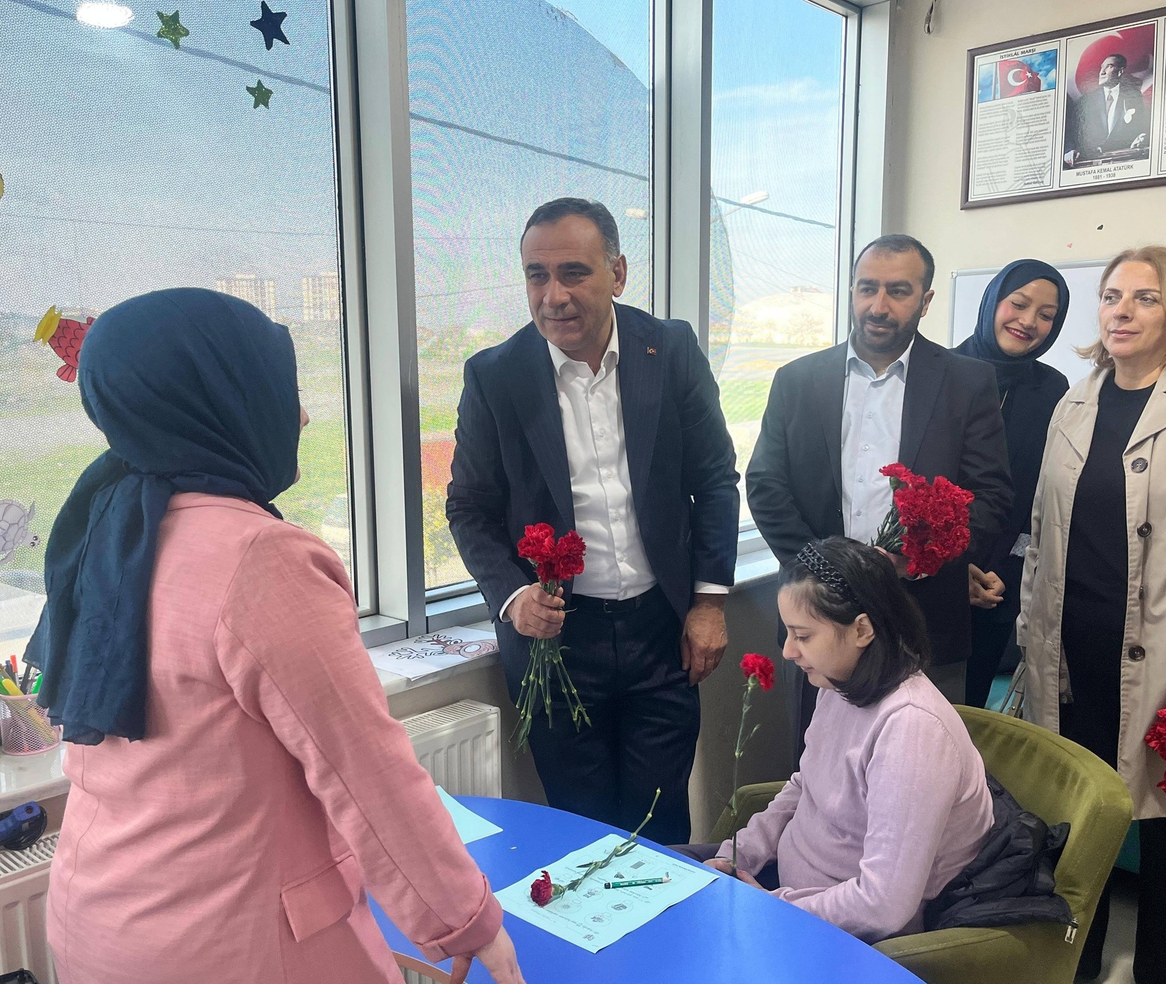 GÖNÜLLERE DOKUNAN SOSYAL POLİTİKA HAMLESİ