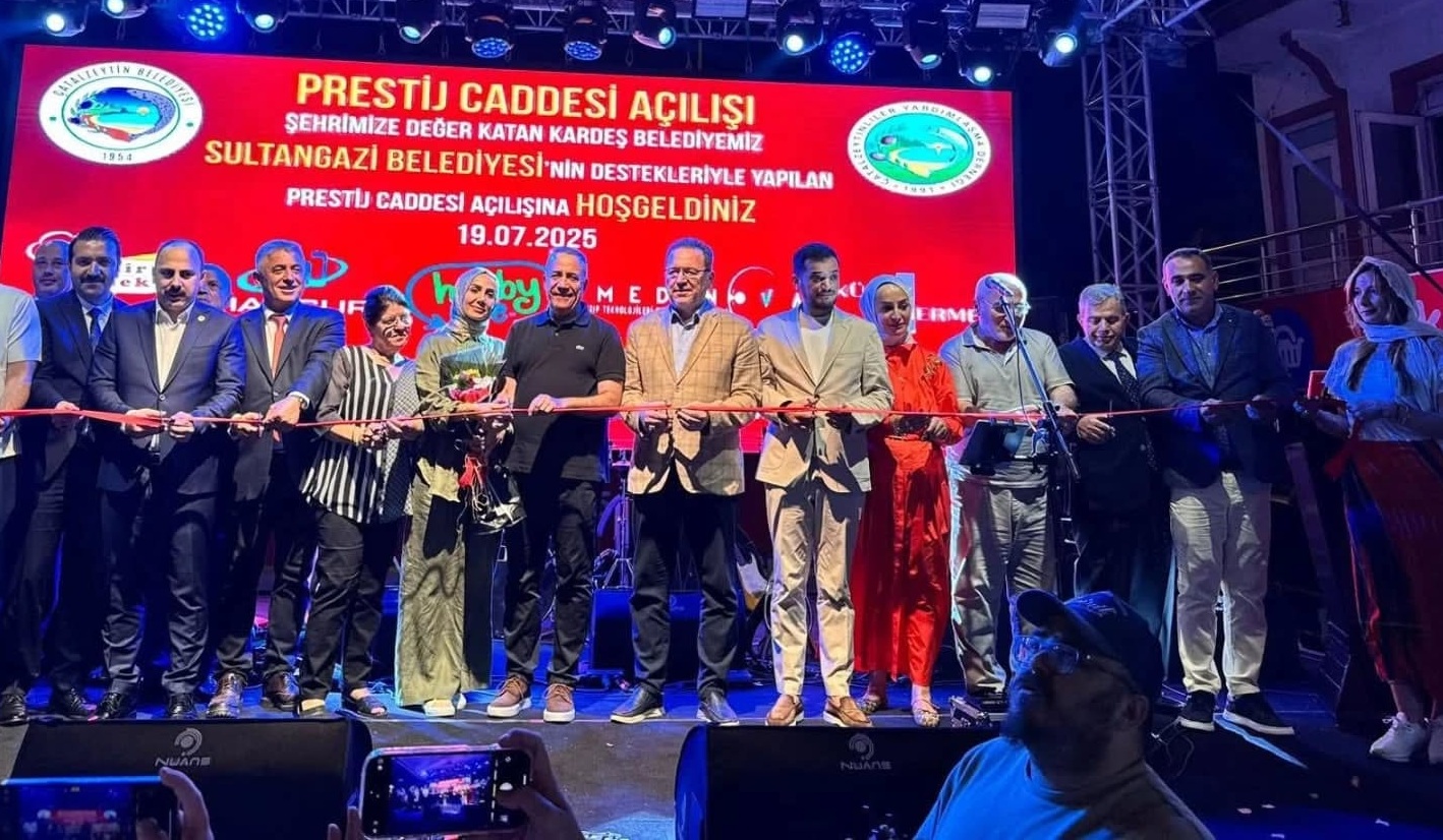 KARDEŞ BELEDİYE ÇATALZEYTİN’E PRESTİJ CADDE