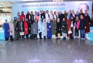 Ak Parti Sultangazi’de Nurcan Öztürkmen Güven Tazeledi.